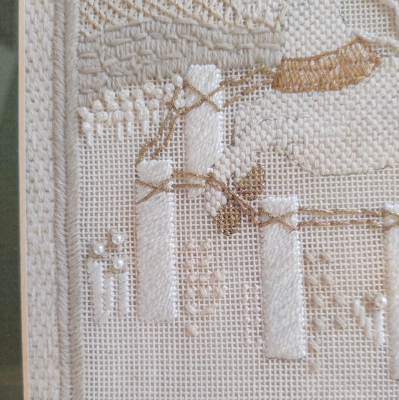 Vintage handmade crewelwork of unicorn - Picture 5 of 11